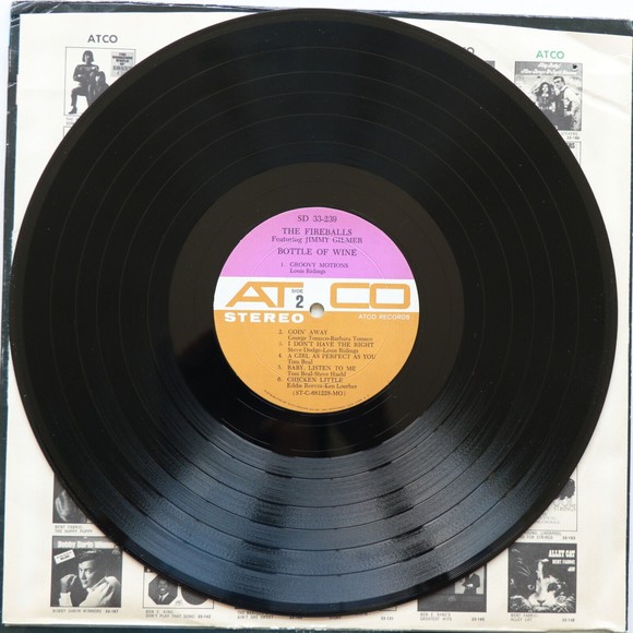 The Fireballs Featuring Jimmy Gilmer – Bottle Of Wine - 12" Vinyl LP (SD 33-239) - Picture 10 of 11